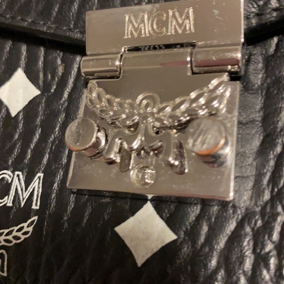 Authentic MCM Large Crossbody Wallet - Picture 2 of 4